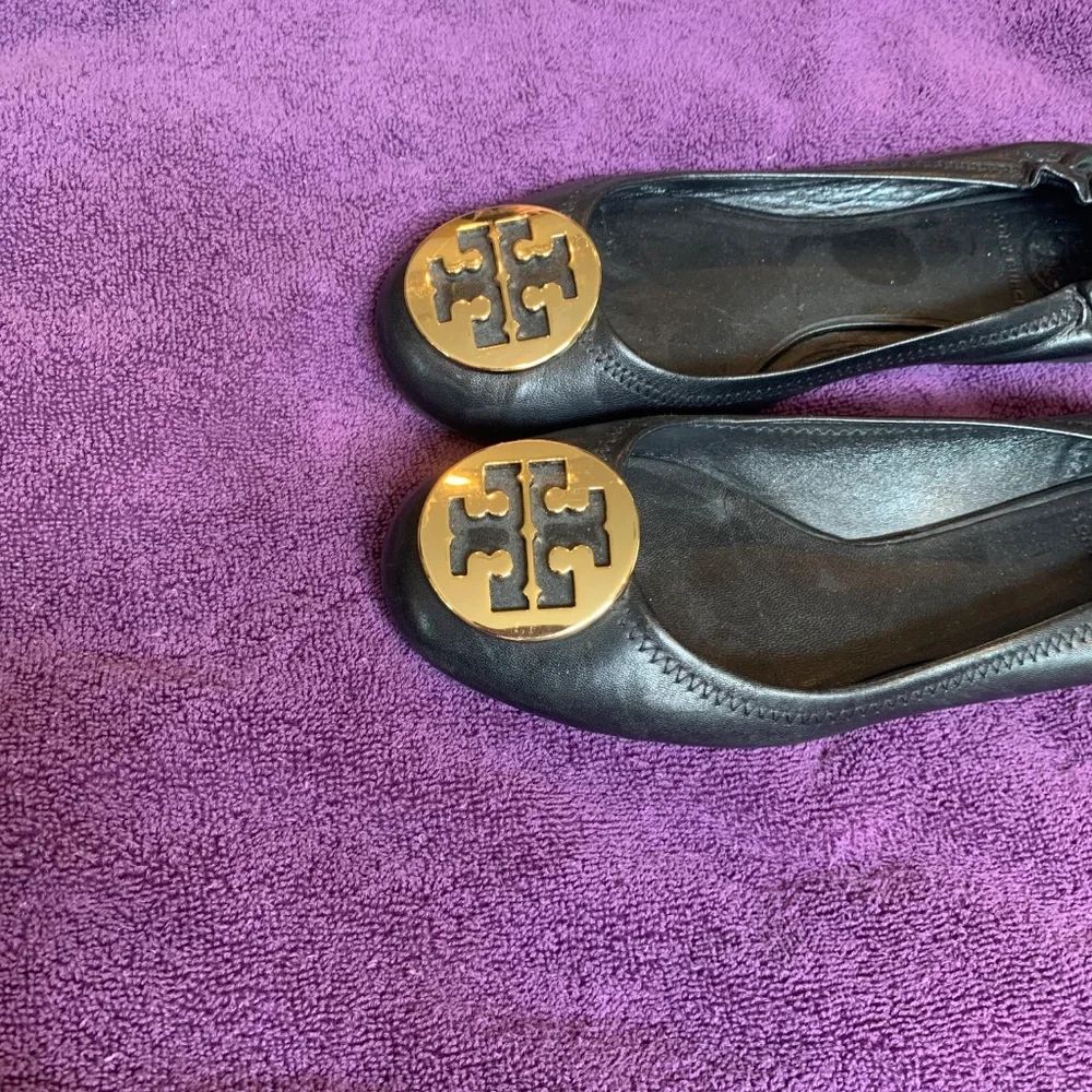 Tory Burch Black Leather Reva Flats sz 8.5M